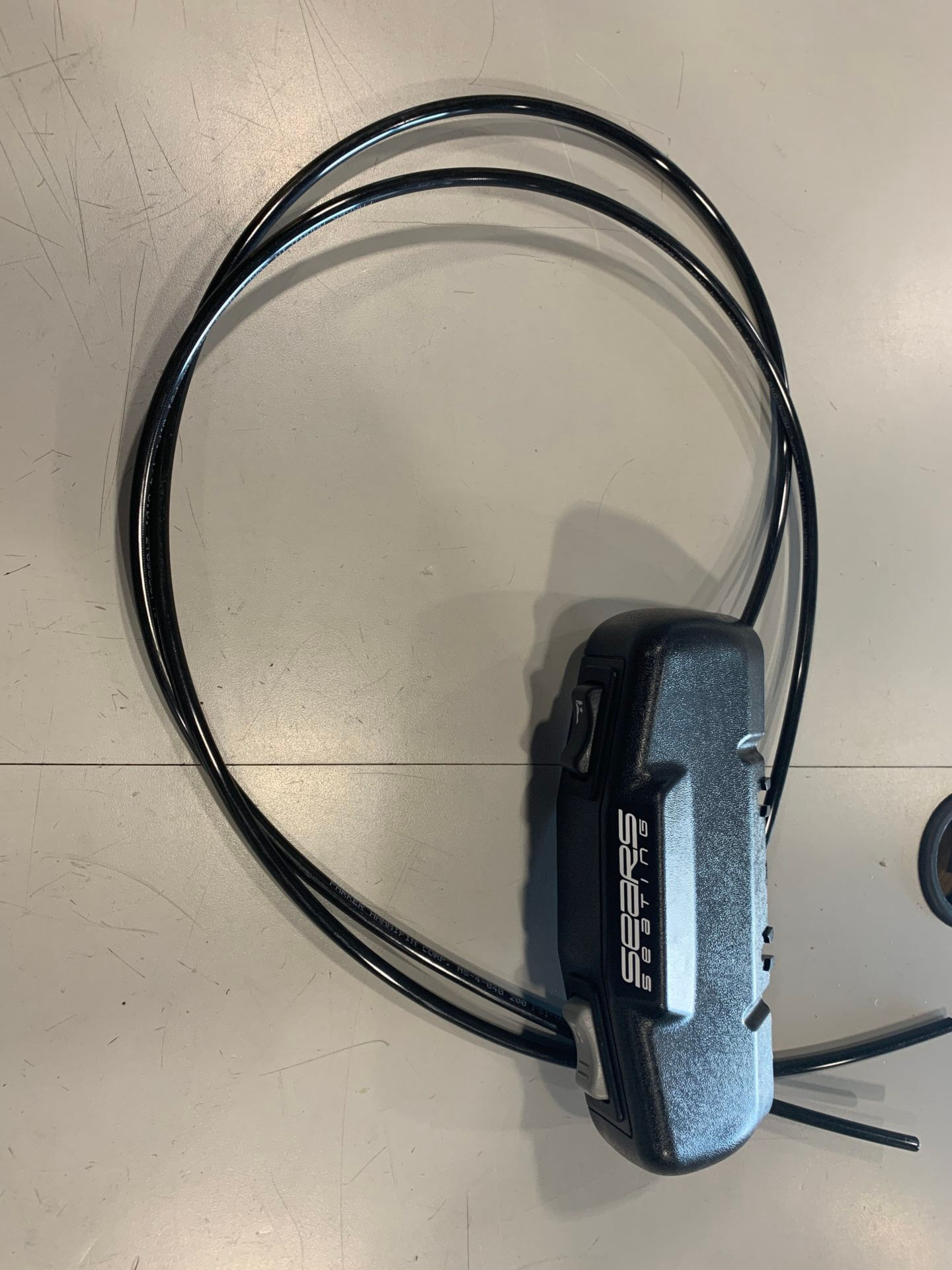 SEAT - 2 VALVE CONTROL ASSY